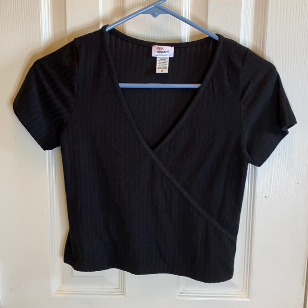 💞 5 for $10💞 Epic Apparel Black Crop Top